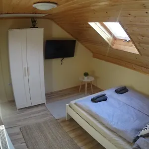 Black & White - White Apartman